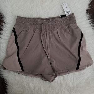 Abercrombie YPB motionTEK High Rise Lined Short